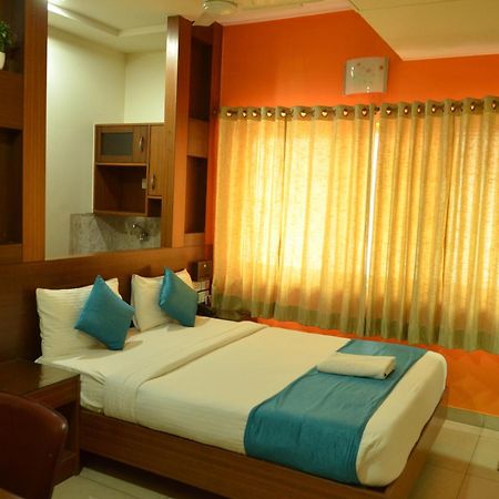 Cubbon Suites - 10 Minute Walk To Mg Road, Mg Road Metro And Church Street Bangalore Ngoại thất bức ảnh